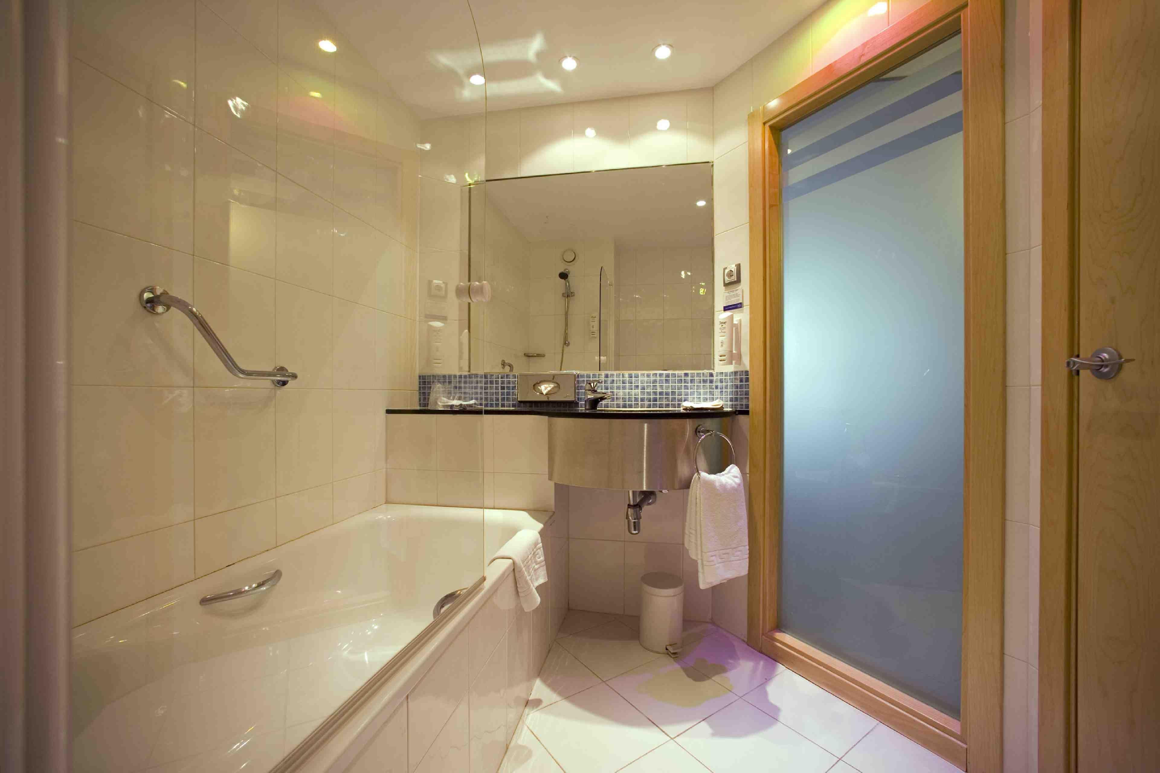 Holiday Inn Express Alcobendas By Ihg Εξωτερικό φωτογραφία