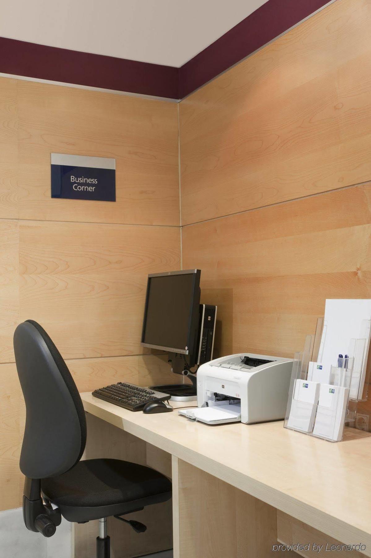 Holiday Inn Express Alcobendas By Ihg Εξωτερικό φωτογραφία